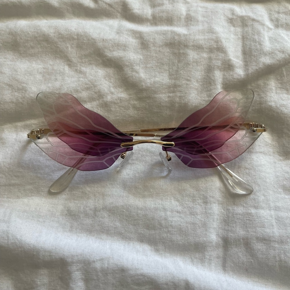 Tillys butterfly sunglasses